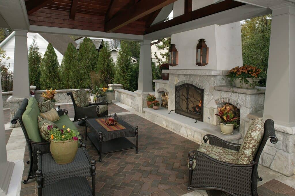 Outdoor Entertainment Area